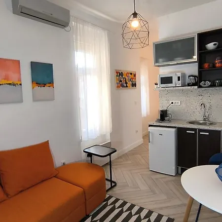 Center 1 Queen Bed Sofa Additional Living Area